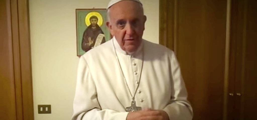 Francisco recibió los rosarios y reivindicó el trabajo cooperativo